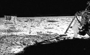 Высадка американцев на Луне.